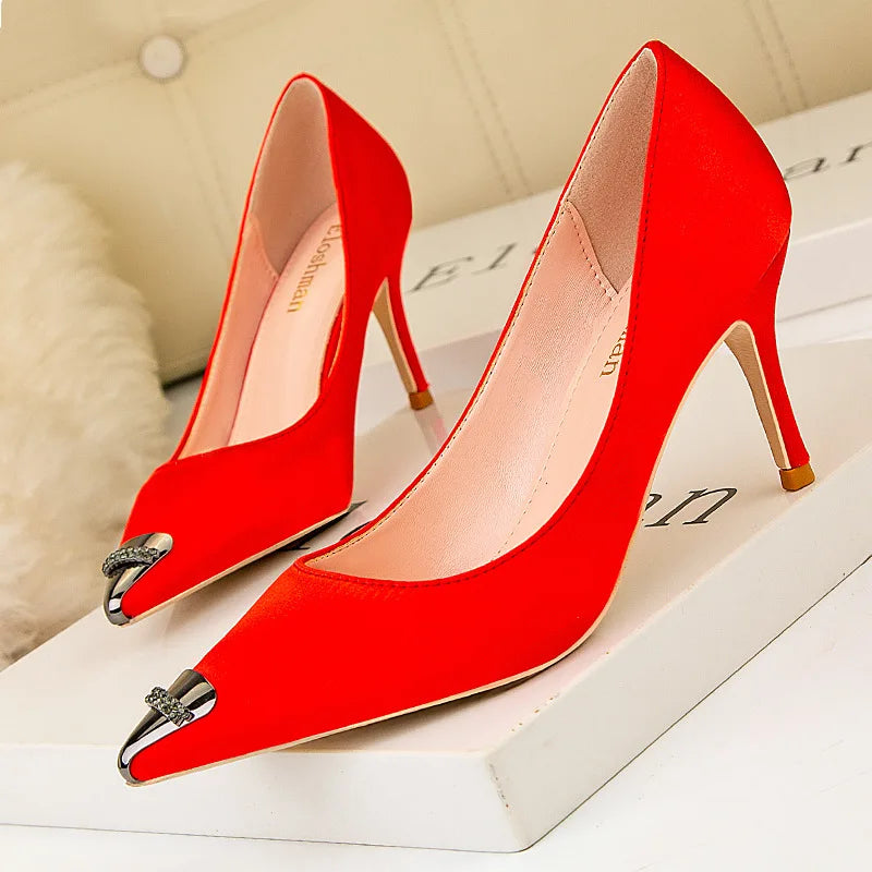 Crystal Metal Pointy Toe Women Pumps