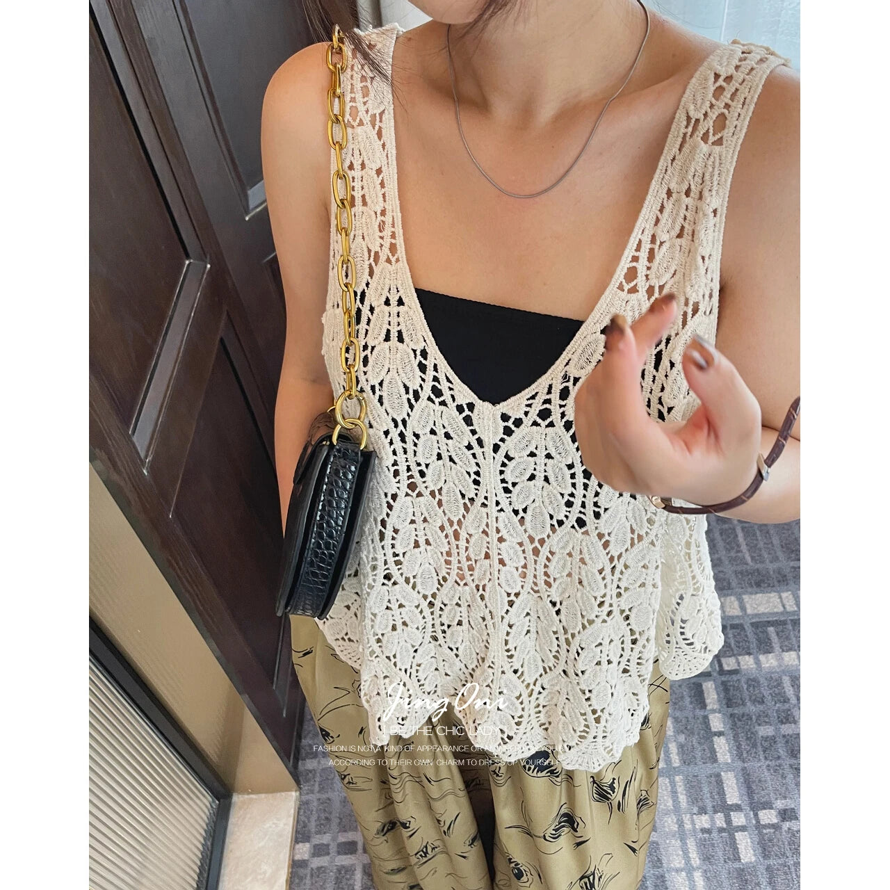 Sleeveless Lace Vintage Floral Blouse