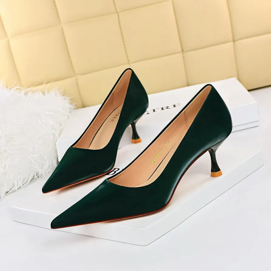 Thin Pointed Toe Heels