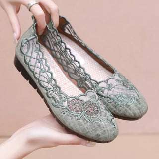 Embroidery Breathable Comfortable Non-slip Shoes