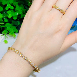 Elegante conjunto de brazalete y anillo abierto