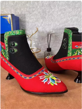 Versatile & Fashionable Ethnic Embroidered Shoes