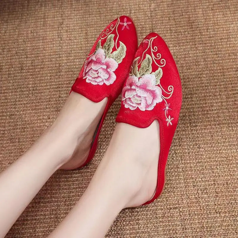 Embroidered Soft Non Slip Slippers