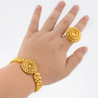 Conjunto de pulsera y brazalete con diseño de cadena de lujo