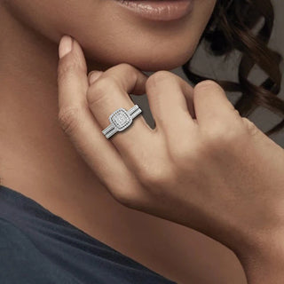 Anillo de compromiso de lujo para mujer