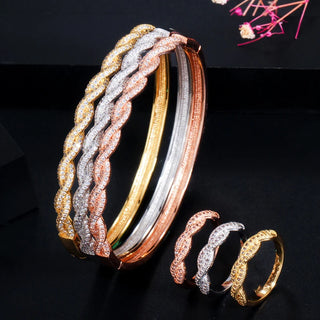 Elegante conjunto de brazalete y anillo abierto