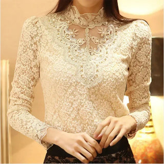 Elegante blusa de gasa tejida a crochet con cuentas