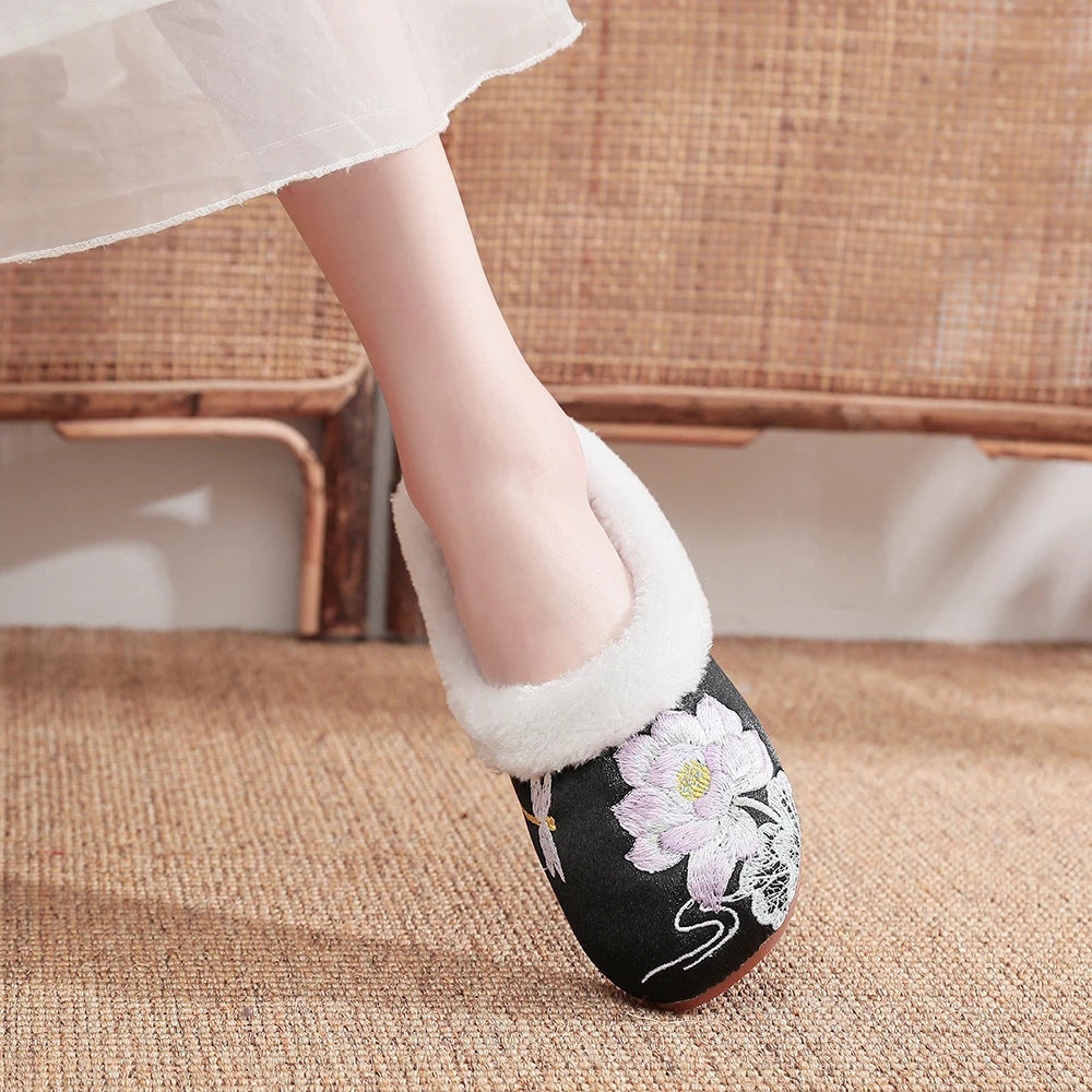 Comfortable Soft Light Ladies Slippers